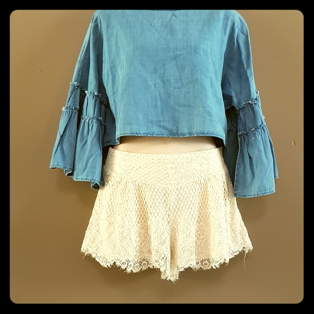 Ella Moss Cream Lace Mini Shorts